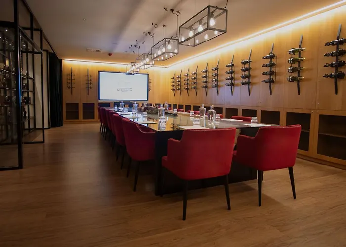 Boeira Garden Porto Gaia, Curio Collection By Hilton