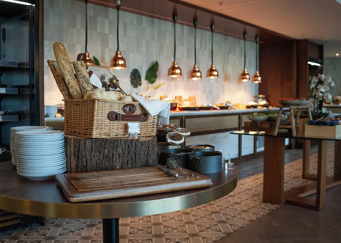 Boeira Garden Porto Gaia, Curio Collection By Hilton Hotel