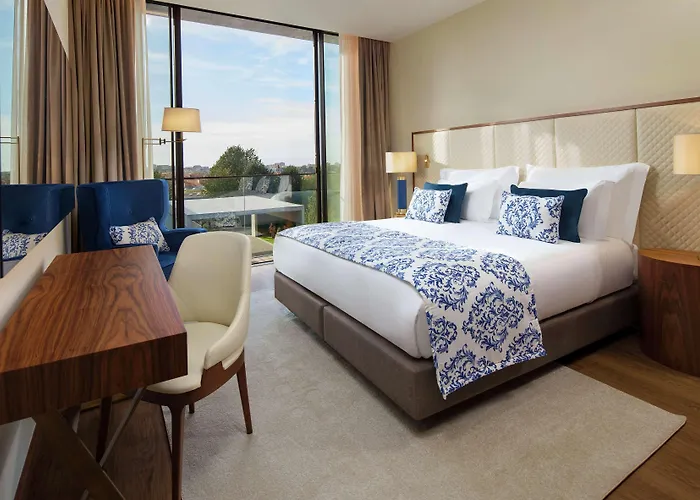 מלון Boeira Garden Porto Gaia, Curio Collection By Hilton וילה נובה דה גאיה