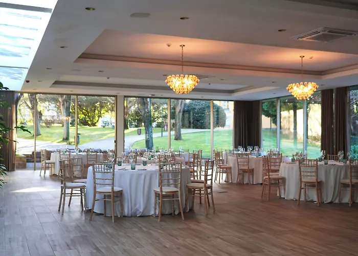 Boeira Garden Porto Gaia, Curio Collection By Hilton מלון